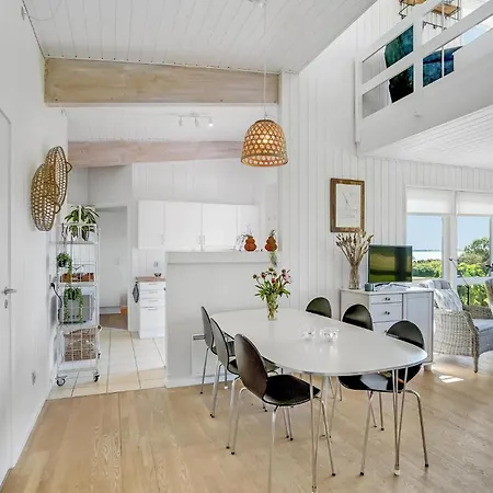 Gorgeous Home In Faaborg With Sauna Сasa de vacaciones Fåborg
